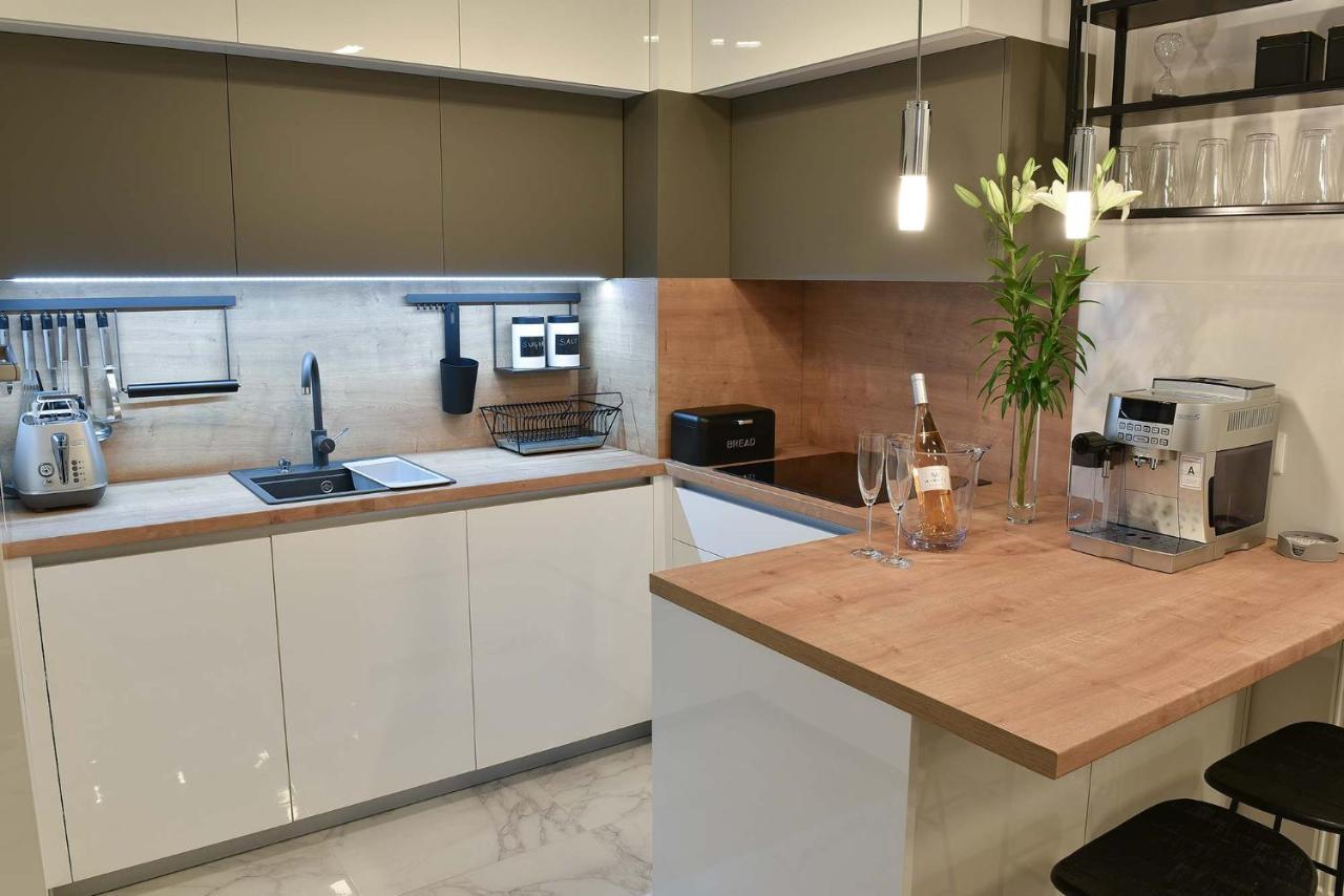 Astra Urban Garden Apartment, 2 Garage Parking Spaces Zagreb Bagian luar foto