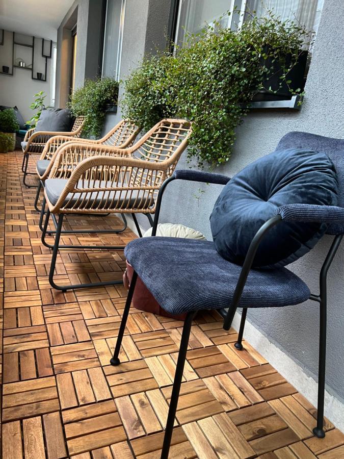 Astra Urban Garden Apartment, 2 Garage Parking Spaces Zagreb Bagian luar foto